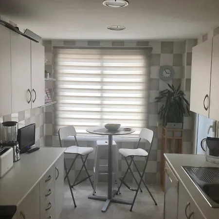 La Playa Costa Lago Apartment